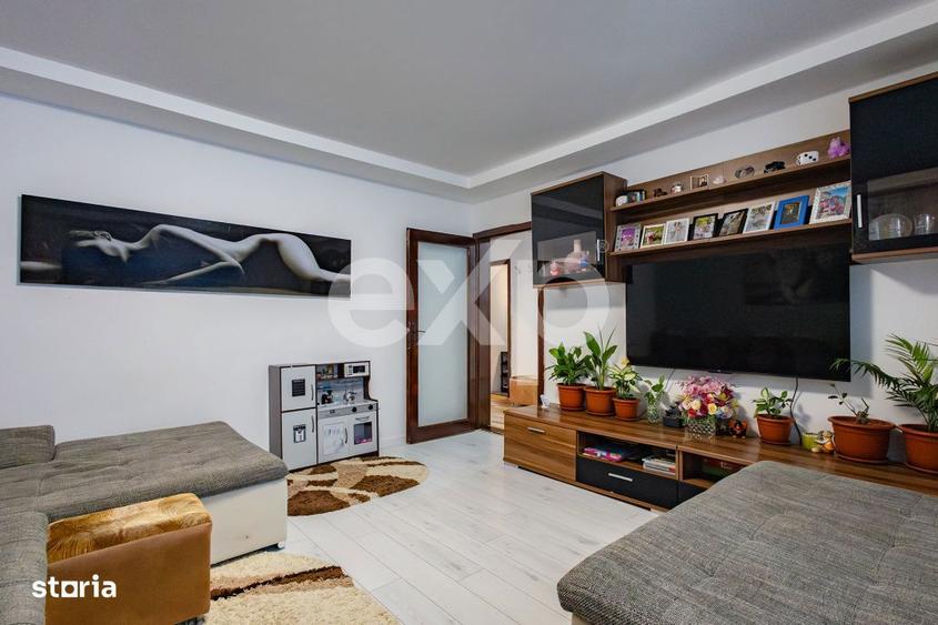 Apartament cu 3 camere decomandat în Central