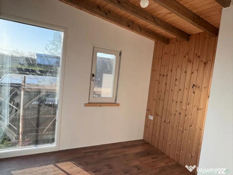 Casă cu 4 camere cu Teren 280 Mp în Central