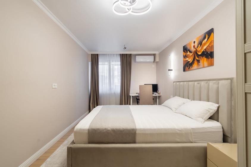 Apartament cu 3 camere decomandat în Barbu Văcărescu