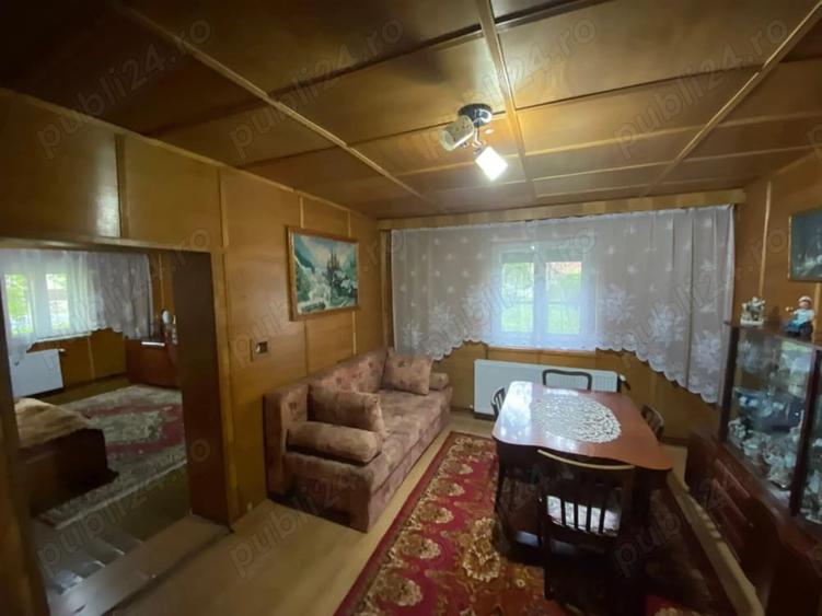 Casă cu 4 camere cu Teren 1141 Mp în Central