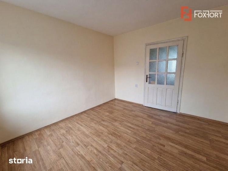 Casă cu 3 camere cu Teren 2096 Mp în Remetea Mare