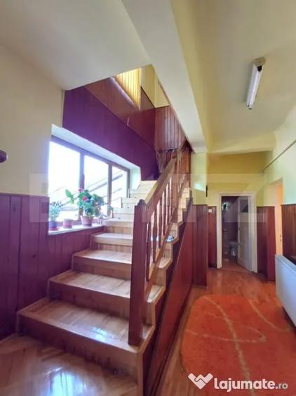 Casă cu 5 camere cu Teren 248 Mp în Turda