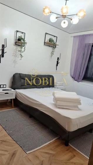 Apartament cu 3 camere decomandat, mobilat în Central