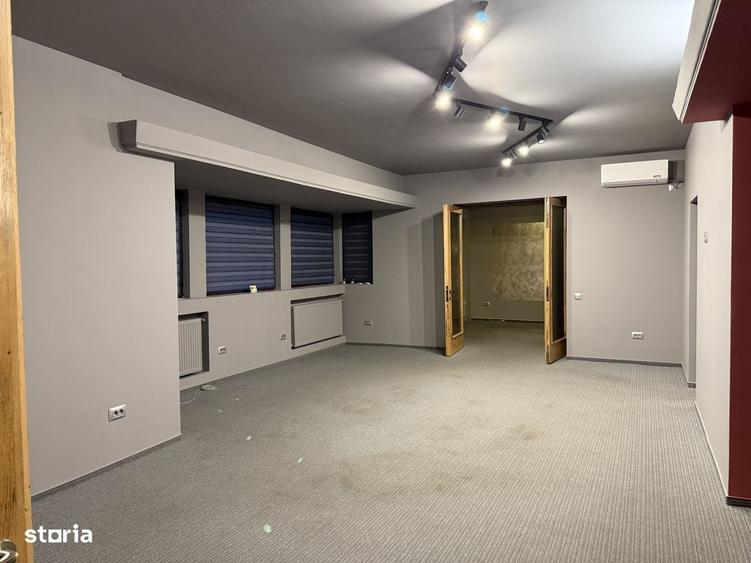 Apartament cu 3 camere în Piața Centrală