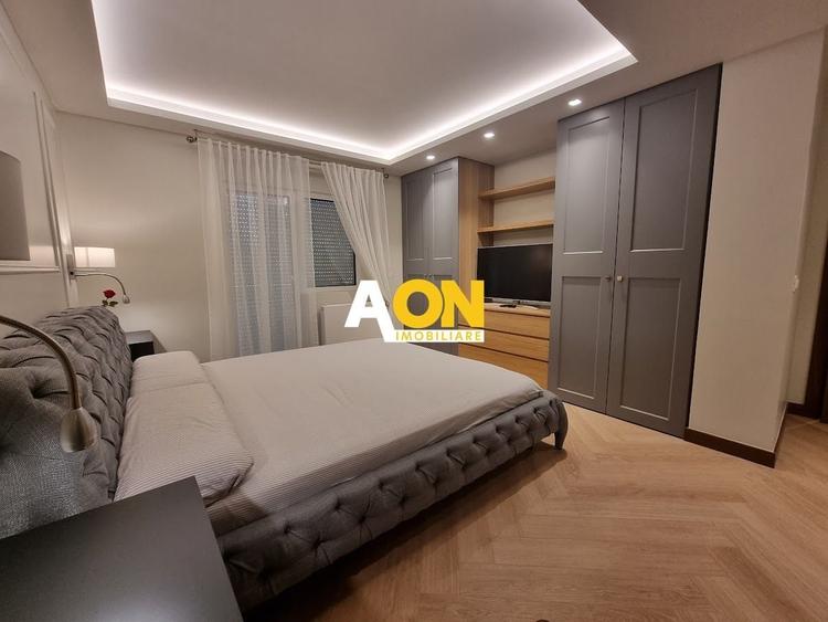 Apartament cu 3 camere decomandat, mobilat în Central