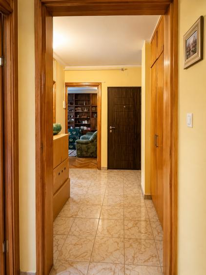 Apartament cu 2 camere decomandat, mobilat în Dacia