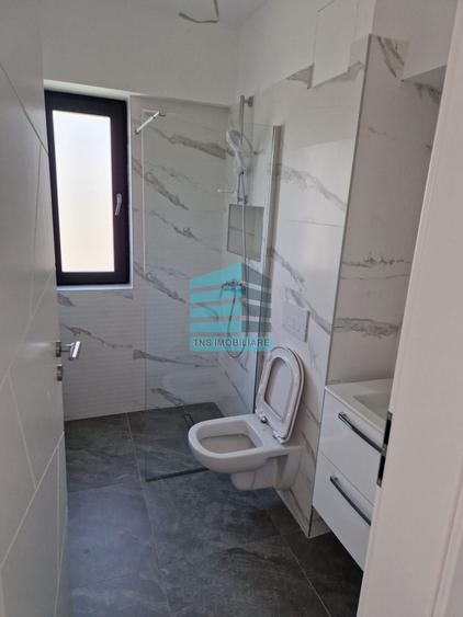 Apartament cu 4 camere în Titan