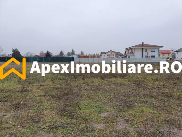 Teren de 4832 mp, în Cățelu