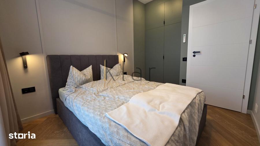 Apartament cu 3 camere semidecomandat, mobilat în Sopor