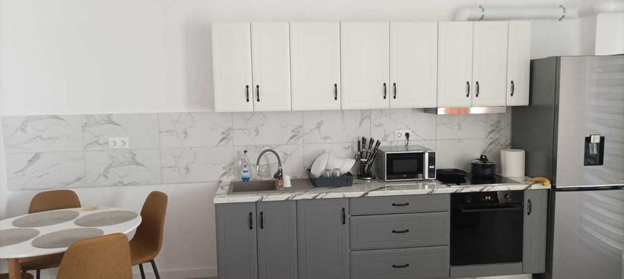 Apartament cu 2 camere semidecomandat în Central