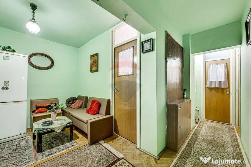 Apartament cu 2 camere semidecomandat în Micălaca