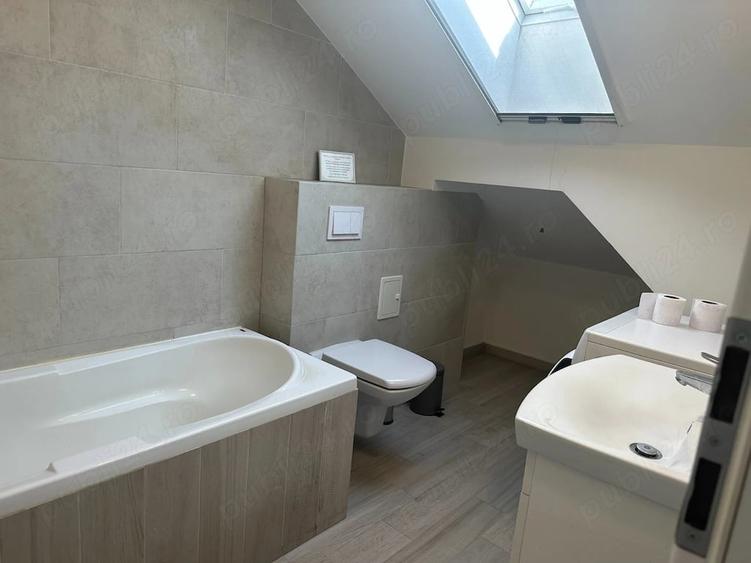 Apartament cu 3 camere decomandat în Dumbrăvița