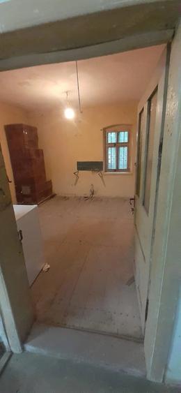 Casă cu 6 camere cu Teren 2826 Mp în Dobrotești