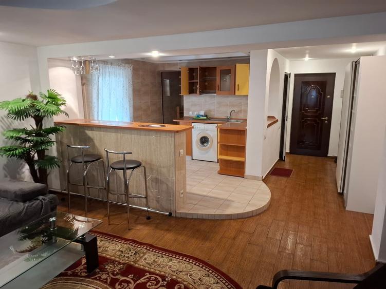 Apartament cu 2 camere semidecomandat, mobilat în Lacul Tei