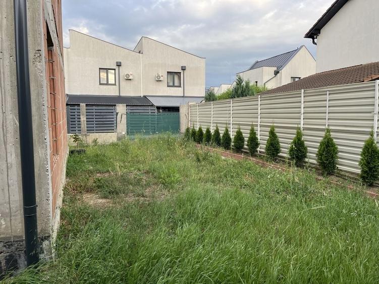 Casă cu 4 camere în Șelimbăr