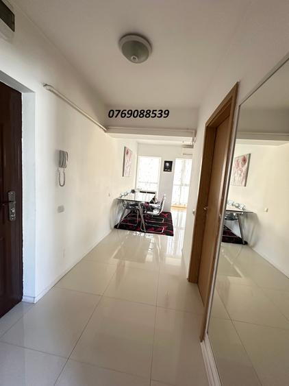 Apartament cu 2 camere semidecomandat, mobilat în Baicului