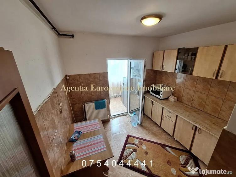 Apartament cu 2 camere decomandat în Capitol