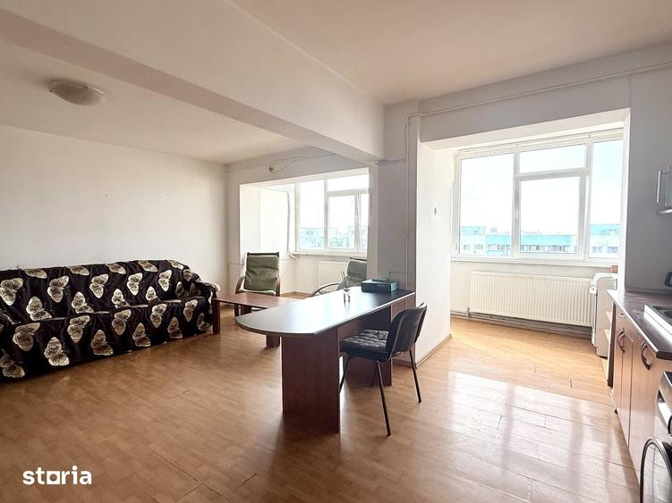 Apartament cu 3 camere decomandat în Gara de Nord