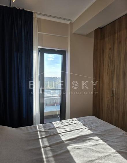 Apartament cu 3 camere decomandat, mobilat în Delfinariu
