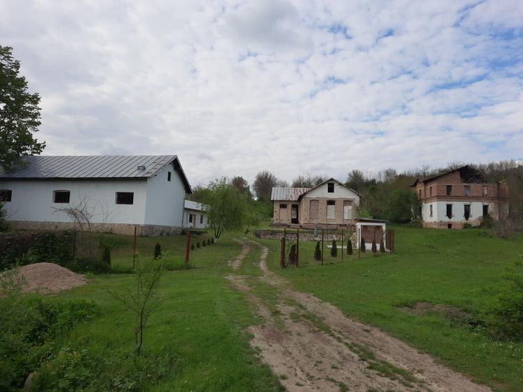 Spațiu comercial, în Valea Cricovului