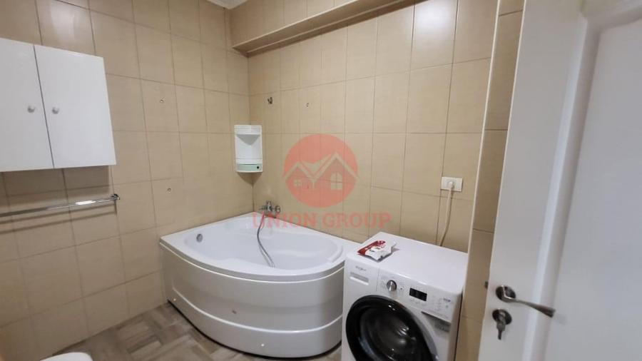 Apartament cu 2 camere decomandat în City Park Mall
