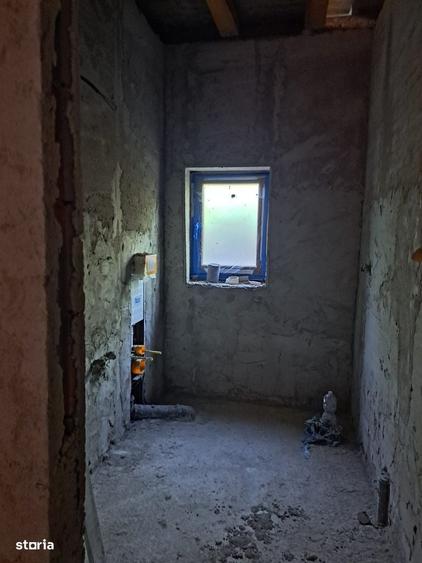 Casă cu 2 camere cu Teren 415 Mp în Oncea
