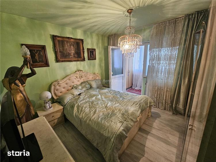 Apartament cu 3 camere, mobilat în Central