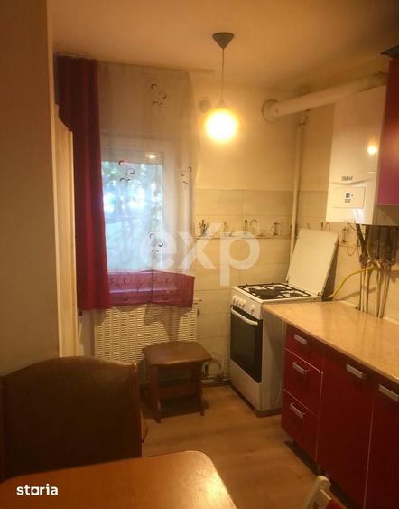 Apartament cu 3 camere decomandat în Zorilor