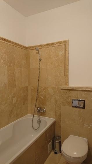 Apartament cu 3 camere decomandat, mobilat în Sisești