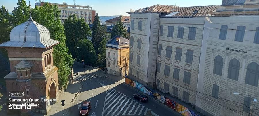 Apartament cu 4 camere decomandat în Ultracentral