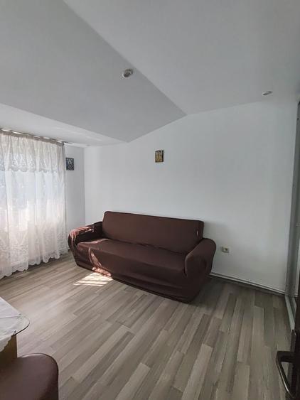 Apartament cu 2 camere decomandat în Ceardac