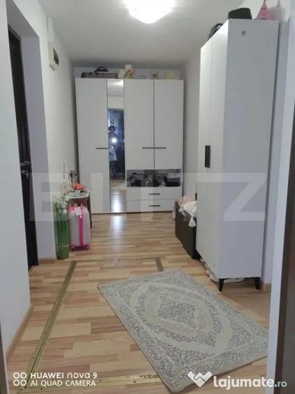 Casă cu 4 camere cu Teren 1600 Mp în Central