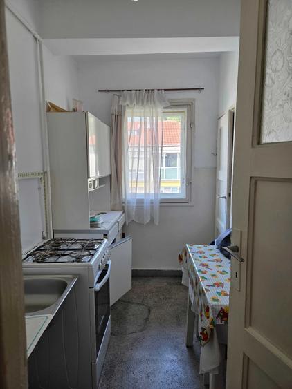 Apartament cu 2 camere semidecomandat în Floreasca