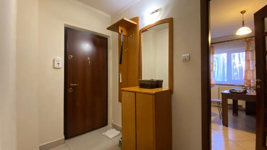 Apartament cu 3 camere decomandat în Găvana 3