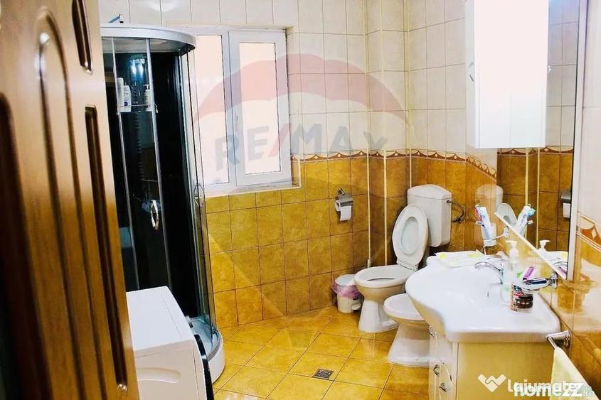 Casă cu 6 camere cu Teren 719 Mp în Oncea