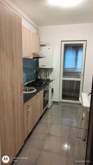 Garsonieră decomandată în Central