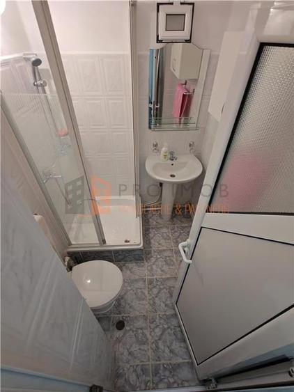 Apartament cu 4 camere decomandat în Dorobanți 2