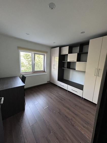 Apartament cu 4 camere în Central