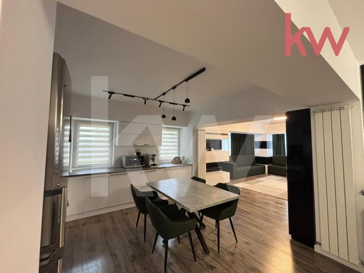 Apartament cu 3 camere decomandat, mobilat în Craiovița Nouă