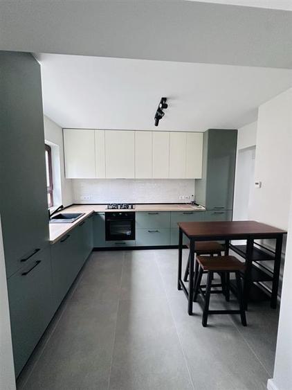 Casa de lux 4 camere 3 bai curte in Cisnadie - 2