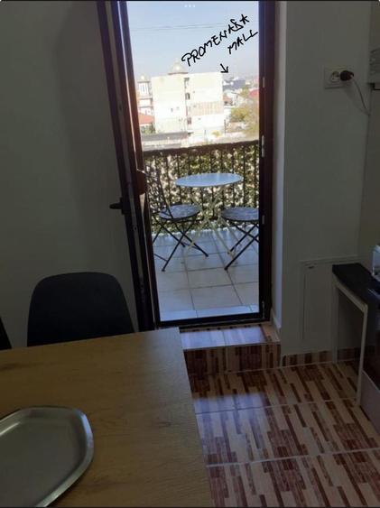 Apartament cu 2 camere decomandat în Exterior Vest