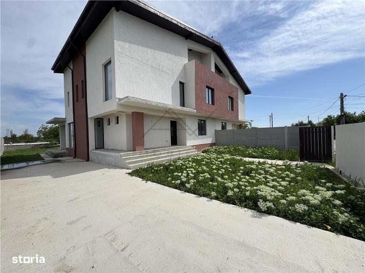 Casă cu 4 camere în Ciorogârla