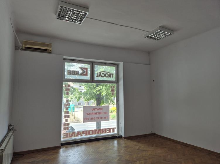 Spațiu comercial, de 35 mp, în Exterior Vest