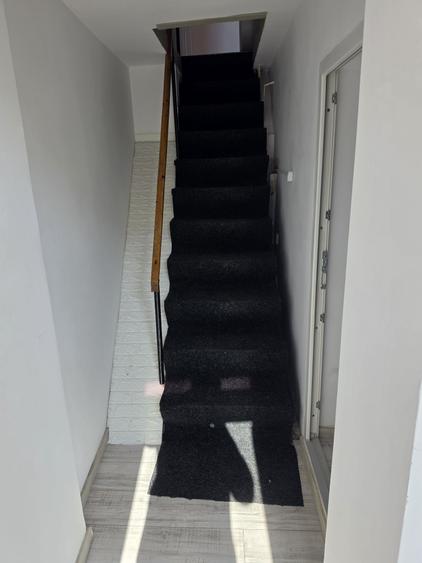 Casă cu 3 camere cu Teren 80 Mp în Central