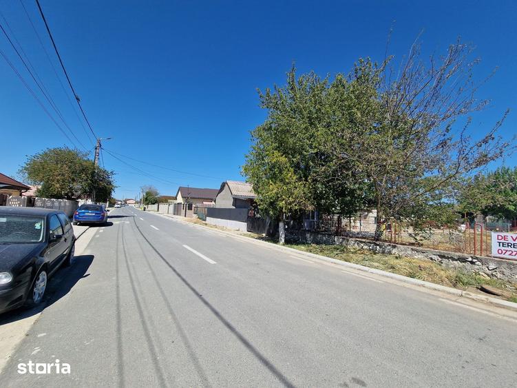 Teren de 858 mp, în Corbu