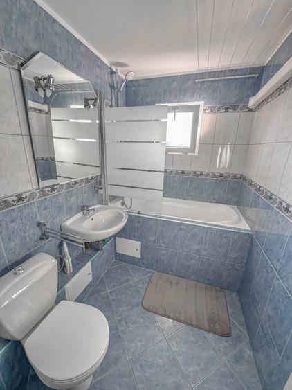 Apartament cu 2 camere decomandat în Între Lacuri