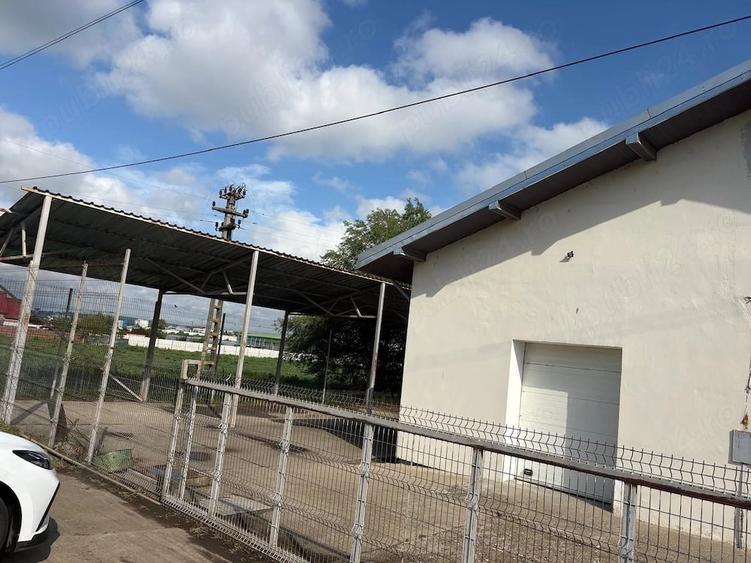 Spațiu comercial, de 283 mp, în Industrială