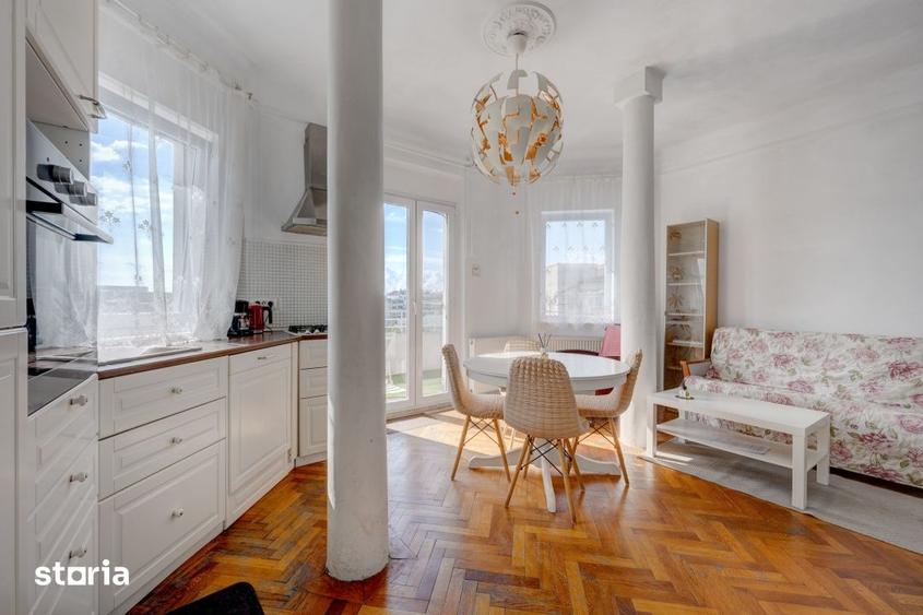 Apartament cu 2 camere, mobilat în Victoriei