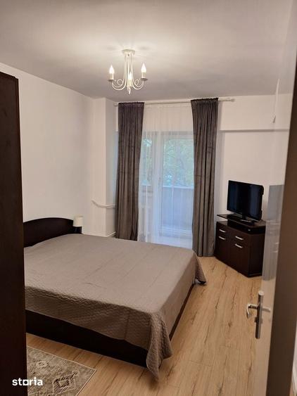 Apartament cu 2 camere, mobilat în Calea București