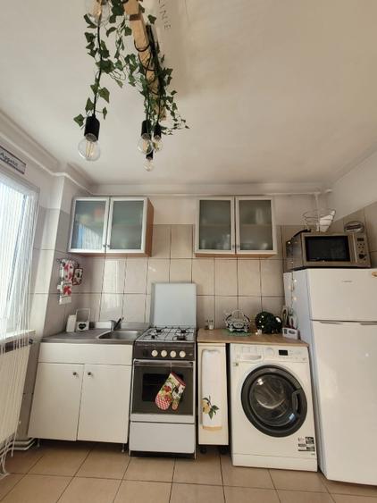 Apartament cu 2 camere semidecomandat, mobilat în Astra